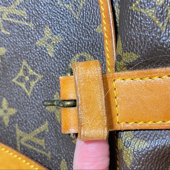 Authentic LOUIS VUITTON Monogram Saumur 30 Excellent Condition - Picture 6 of 8